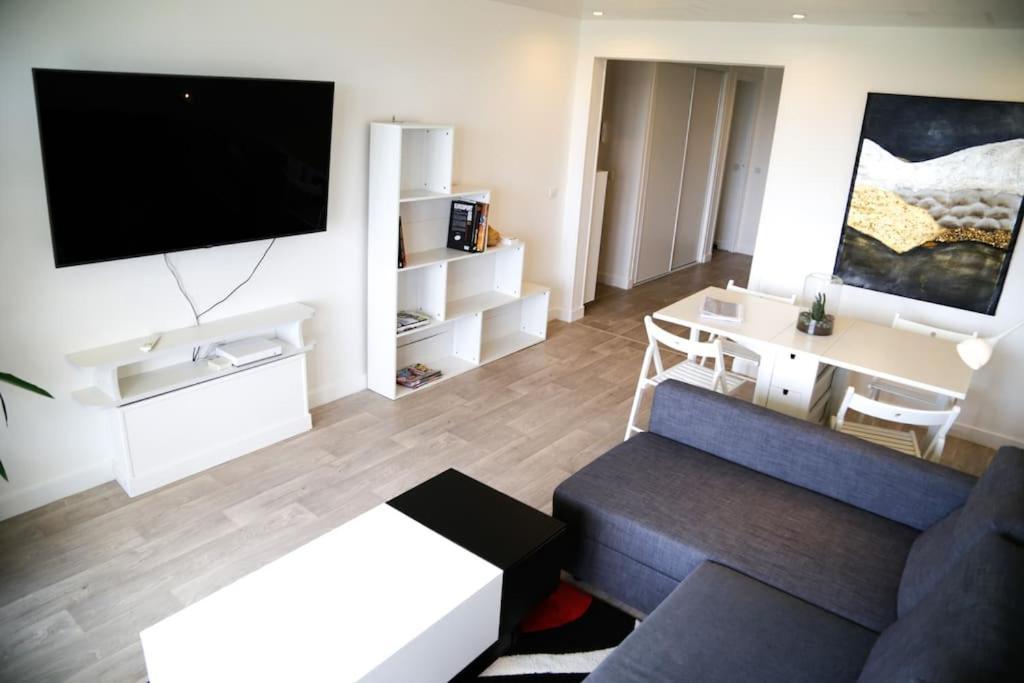 Апартаменты Le Refuge Blesois Avec Parking Prive - Blesois Refuge With Private Parking Блуа Экстерьер фото